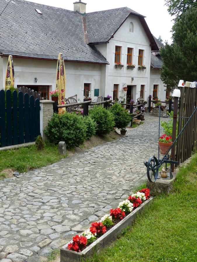 Penzion Sucháč Osecna Esterno foto